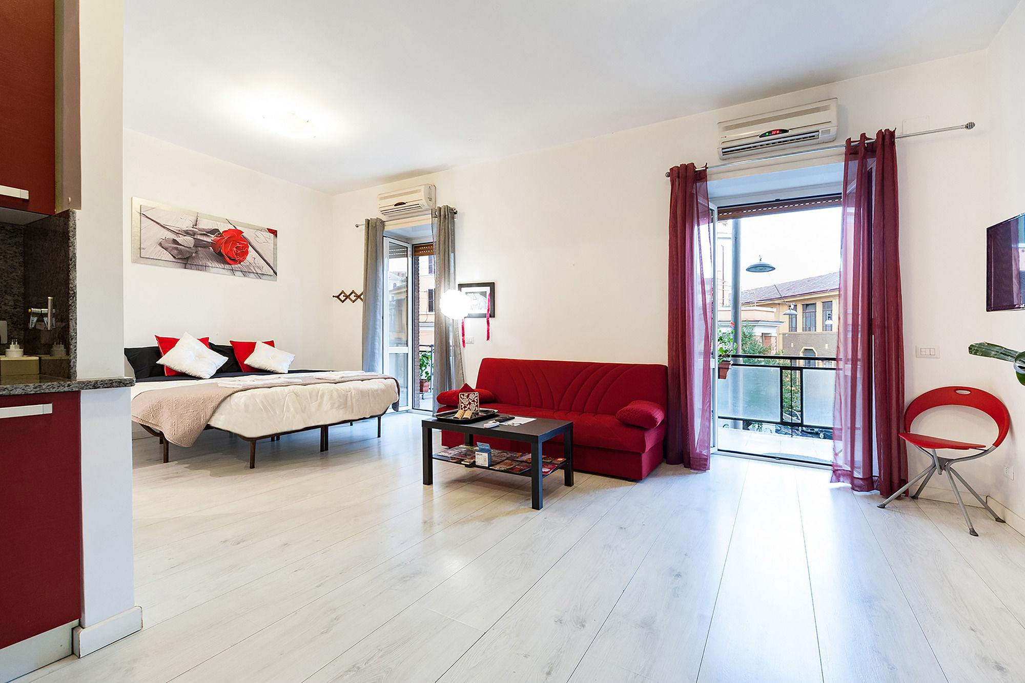 Hosting Flats Guesthouse روما المظهر الخارجي الصورة
